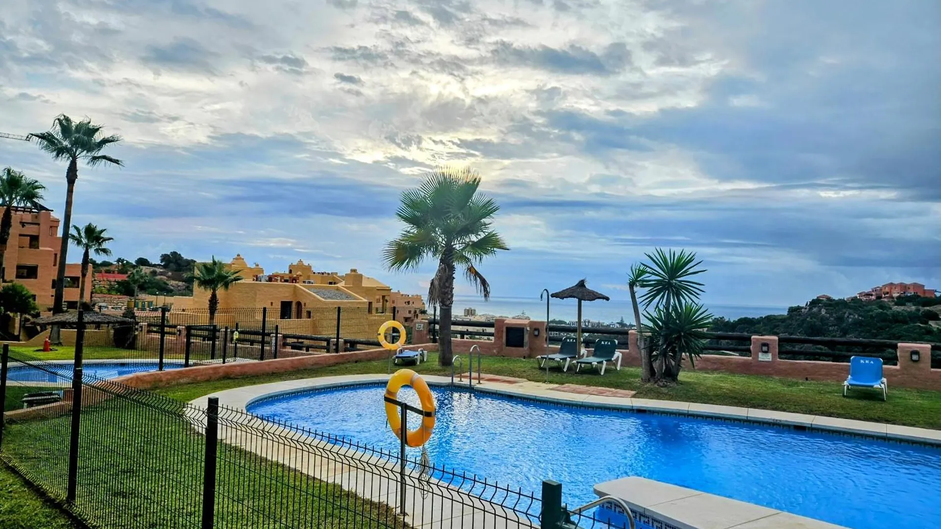 Coto Real Duquesa 2 Bed Spectacular Sea And Pool Views Lejlighed Manilva